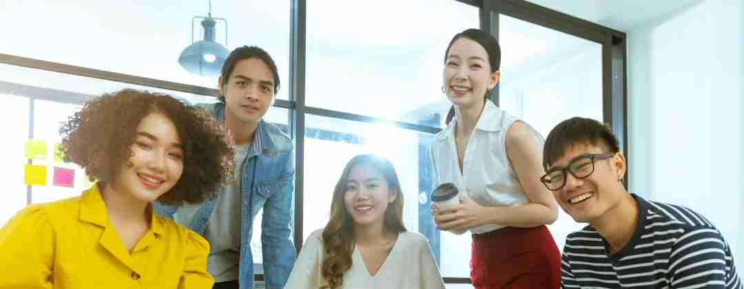 与全球最佳雇主  口袋牛店光电<br>
一起探索未来职涯可能